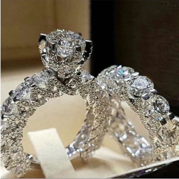 Gorgeous! 2-Piece Diamond CZ Ring Set New in Gift Box - Picture 1 of 10